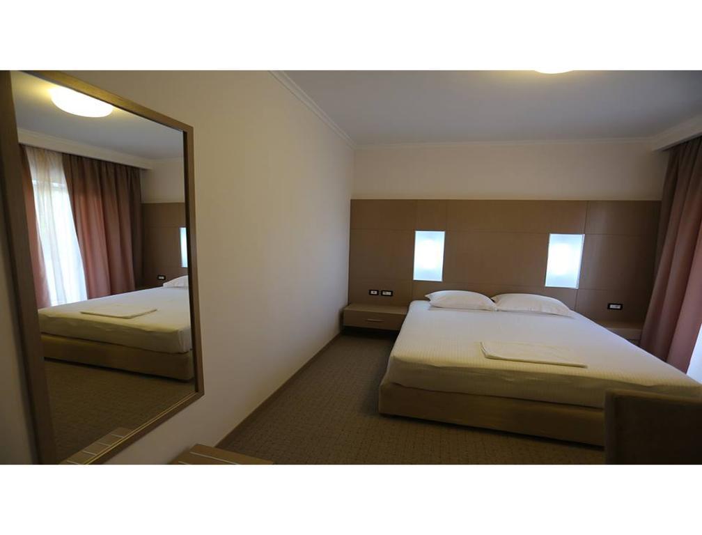Hotel Voloreka Tushemisht Room photo